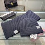 Loewe New Classic Versatile Knitted Scarf Hat Set