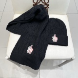 Moncler New Couple Classic Versatile Wool Hat Scarf Set