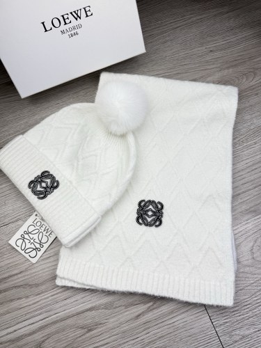 Loewe New Couple Fashion Versatile Ball Hat Scarf Set