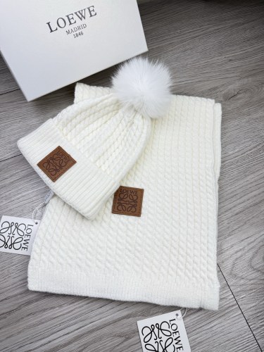 Loewe New Couple Fashion Versatile Ball Hat Scarf Set