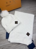 Louis Vuitton New Couple Fashion Versatile Ball Hat Scarf Set