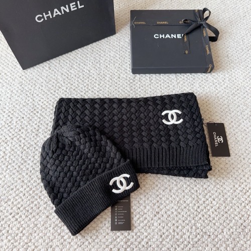 Chanel New Classic Versatile Embroidered Logo Knitted Hat Scarf Set