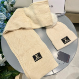 Louis Vuitton New Couple Fashion Versatile Fox Wool Ball Wool Hat Scarf Set