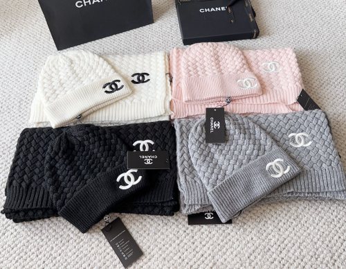Chanel New Classic Versatile Embroidered Logo Knitted Hat Scarf Set