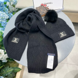 Louis Vuitton New Couple Fashion Versatile Fox Wool Ball Wool Hat Scarf Set