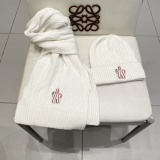 Moncler New Couple Classic Versatile Wool Hat Scarf Set