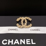 Chanel New Couple Fashion Pearl Versatile BroochChanel New Couple Fashion Pearl Versatile Brooch