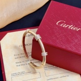 Cartier New Couple Classic Fashion Diamond Bracelet