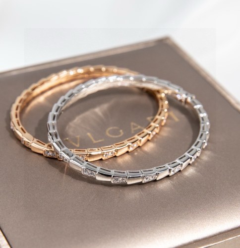 Bvlgari New Fashion Diamond Studded Snake Bone Bracelet