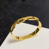 Louis Vuitton New Clover Logo Tank Interlocking Hollow Bracelet