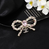 Chanel Fashion Versatile Pink Double C Brooch