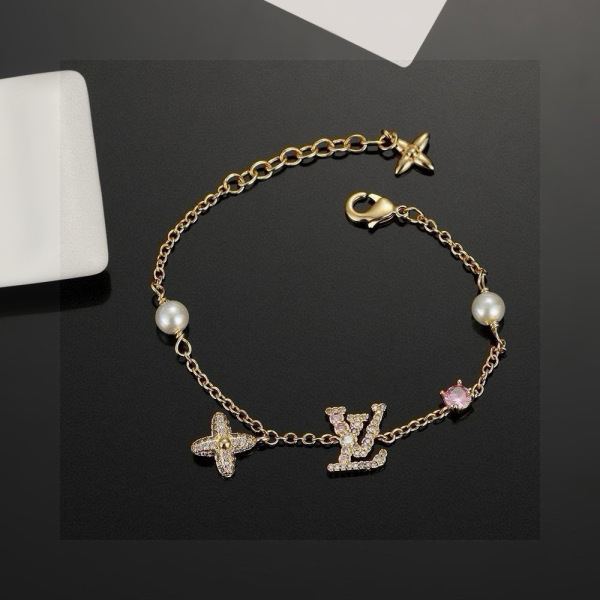 Louis Vuitton Classic Versatile Diamond Set Letter Bracelet