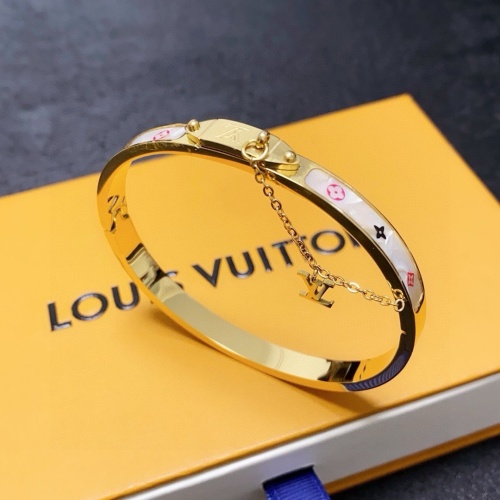 Louis Vuitton Classic White Beimu Hanging Chain Bracelet