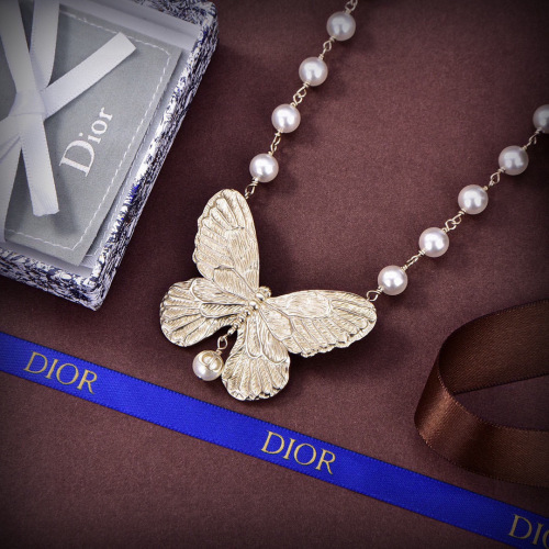 Dior Classic Fashion Letter CD Butterfly Necklace Bead Chain