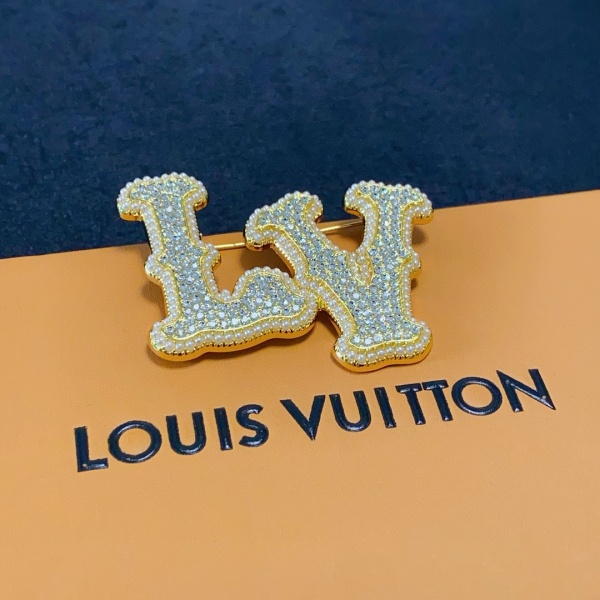 Louis Vuitton Fashion Versatile Diamond Studded Letter Pearl Brooch