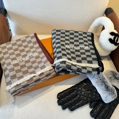 Louis Vuitton Fashion Embroidered Logo Checkered Cashmere Scarf Size: 45 x 200 CM