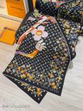 Louis Vuitton Elegant Smile Flower Double Sided Cashmere Shawl Square Towel Size: 140 x 140 CM