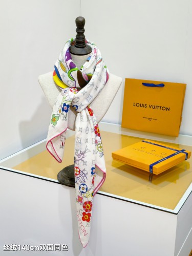 Louis Vuitton Elegant Smile Flower Double Sided Cashmere Shawl Square Towel Size: 140 x 140 CM