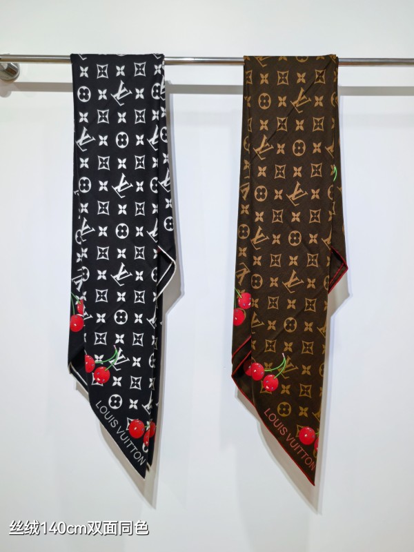 Louis Vuitton Elegant Cherry Double Sided Cashmere Shawl Square Towel Size: 140 x 140 CM