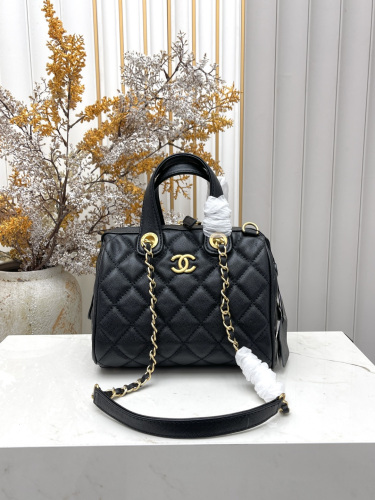 Chanel Classic Lingge Leather Bowling Bag Chain Bag Size: 31 x 16 x 8 CM