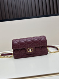 Dior Fashion Mini Lingge Sheepskin Chain Bag Crossbody Bag Size: 21 x 11.5 x 4.5 CM