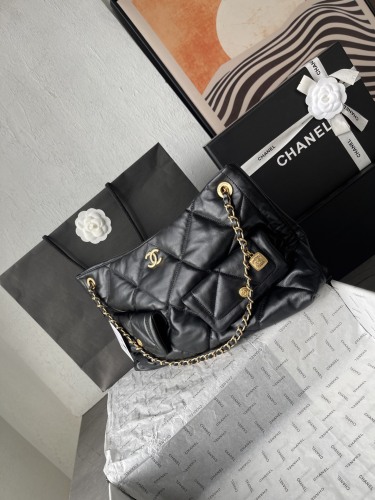 Chanel Classic Lingge Retro Underarm Bag Chain Bag Size: 26 x 38 x 11 CM