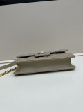 Dior Fashion Mini Lingge Sheepskin Chain Bag Crossbody Bag Size: 21 x 11.5 x 4.5 CM