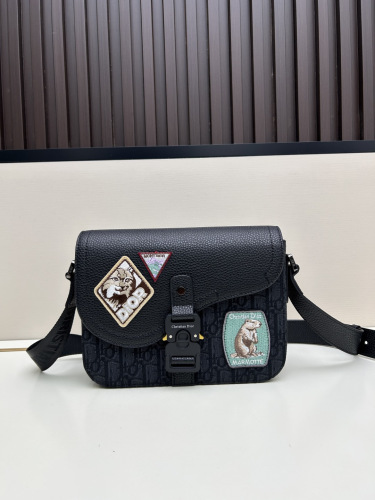 Dior Fashion Embroidered Flip Saddle Bag Crossbody Bag Size: 24 x 18 x 7 CM