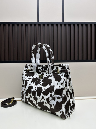 Prada New Fashion Milk Bag Handbag Crossbody Bag Size: 38 x 30 x 11 CM