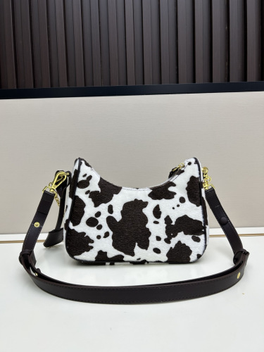 Prada New Fashion Milk Bag Handbag Crossbody Bag Size: 22 CM
