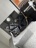 Chanel Classic Lingge Retro Underarm Bag Chain Bag Size: 26 x 38 x 11 CM