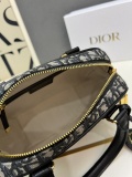 Dior Classic Logo Printed Bowling Bag Crossover Bag Size: 25 x 16 x 9.5 CM