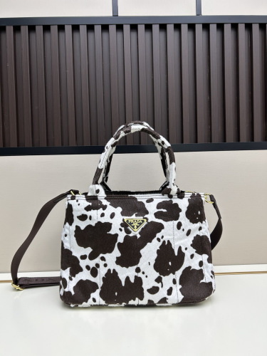 Prada New Fashion Milk Bag Handbag Crossbody Bag Size: 30 x 20 CM