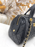 Chanel Classic Lingge Leather Bowling Bag Chain Bag Size: 31 x 16 x 8 CM