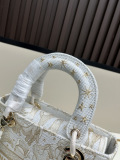 Dior Fashion Embroidered Handbag Diagonal Cross Bag Size: 24 x 20 x 11 CM