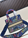 Dior Fashion Embroidered Handbag Diagonal Cross Bag Size: 24 x 20 x 11 CM