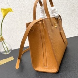 Burberry New Classic Tote Bag Crossbody Bag Size: 27 x 11 x 20 CM
