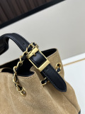 Chanel Fashion Color Contrast Splicing Chain Shoulder Bag Diagonal Span Bag Size: 36 x 24 x 12 CM