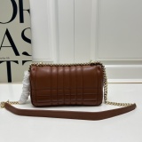 Burberry Classic TB Chain Crossbody Bag Lola Bag Size: 23 x 13 x 6 CM
