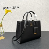 Burberry New Classic Tote Bag Crossbody Bag Size: 27 x 11 x 20 CM