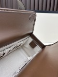 Gucci Classic G Horseclip Box Bag Handbag Size: 27.5 x 17.5 x 11 CM