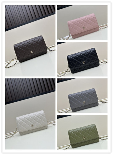 Chanel Classic Leather Fortune Bag Flip Chain Crossbody Bag Size: 19.5 x 13 x 4 CM