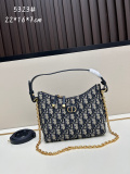 Dior New Classic Diamond Grid Mahjong Bag Chain Strap Crossbody Bag Size: 22 x 16 x 7 CM