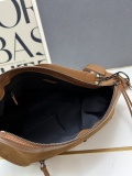 Balenciaga Fashion Cool Motorcycle Bag Underarm Bag Size: 39 x 26 x 16 CM