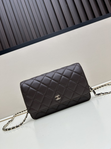 Chanel Classic Leather Fortune Bag Flip Chain Crossbody Bag Size: 19.5 x 13 x 4 CM