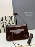 Balenciaga Fashion Cool Motorcycle Bag Underarm Bag Size: 39 x 26 x 16 CM
