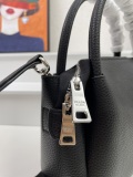 Prada New Classic Lychee Pattern Leather Cross Bag Handbag Size: 23 x 21 x 10 CM