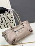 Balenciaga Fashion Cool Motorcycle Bag Underarm Bag Size: 39.8 x 17.7 x 14.9 CM