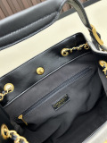 Chanel Fashion Color Contrast Splicing Chain Handbag Bucket Bag Size: 33 x 29 x 12 CM