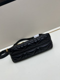 Dior New Classic Diamond Grid Mahjong Bag Chain Strap Crossbody Bag Size: 22 x 16 x 7 CM